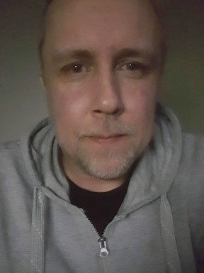 Finish men looking for love