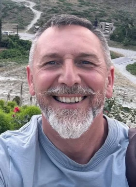 American men looking for love