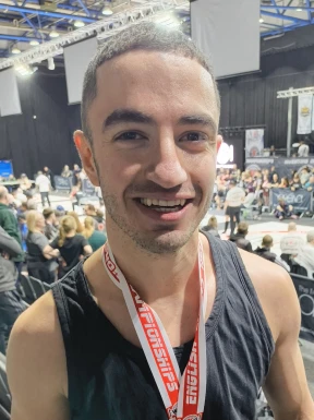 English men looking for love