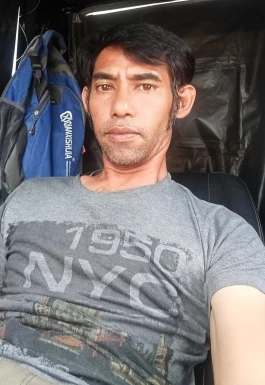 Foreign men for dating