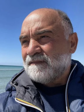 American men looking for love