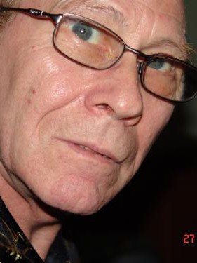 English men looking for love